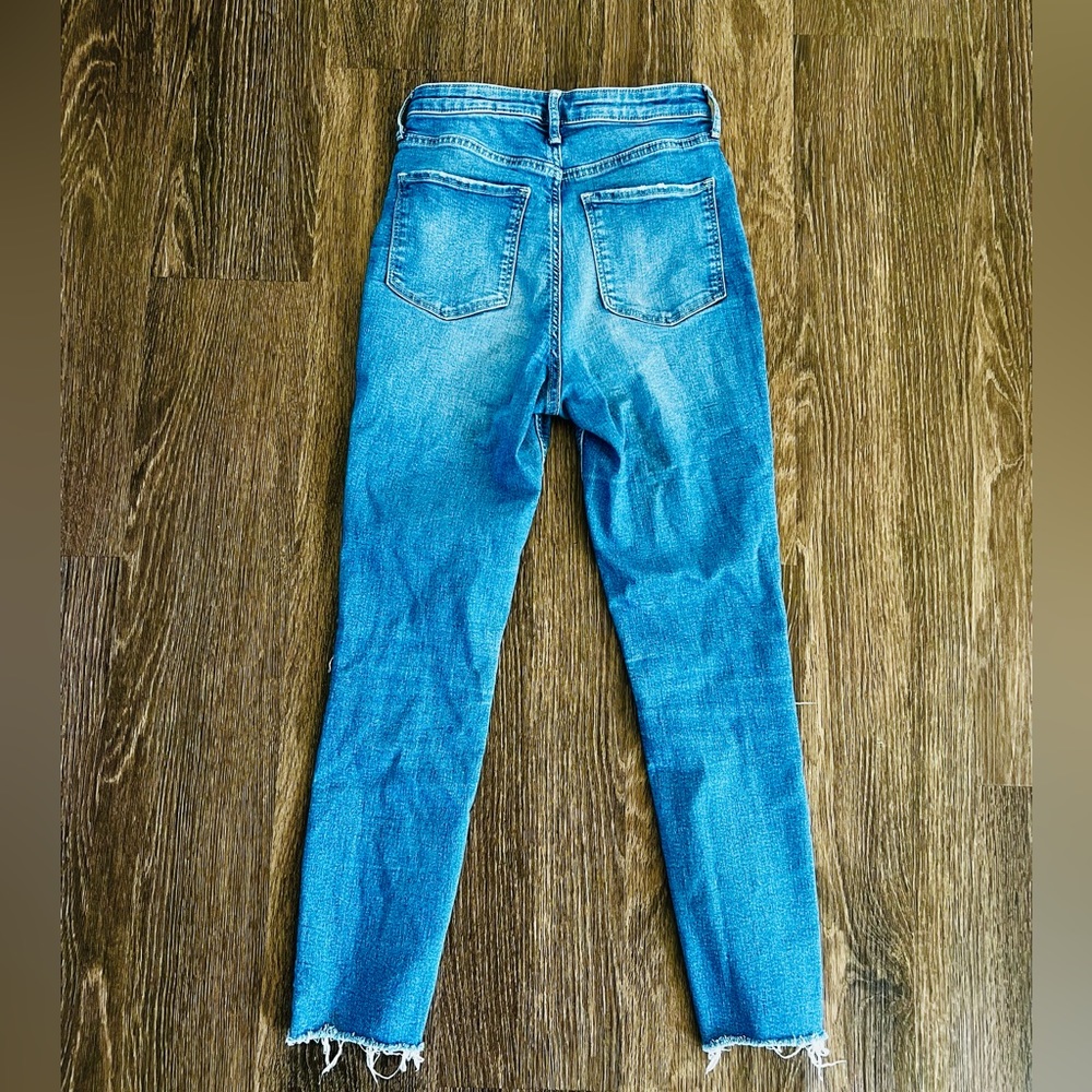 H&M distressed jeans - Picture 6 of 7
